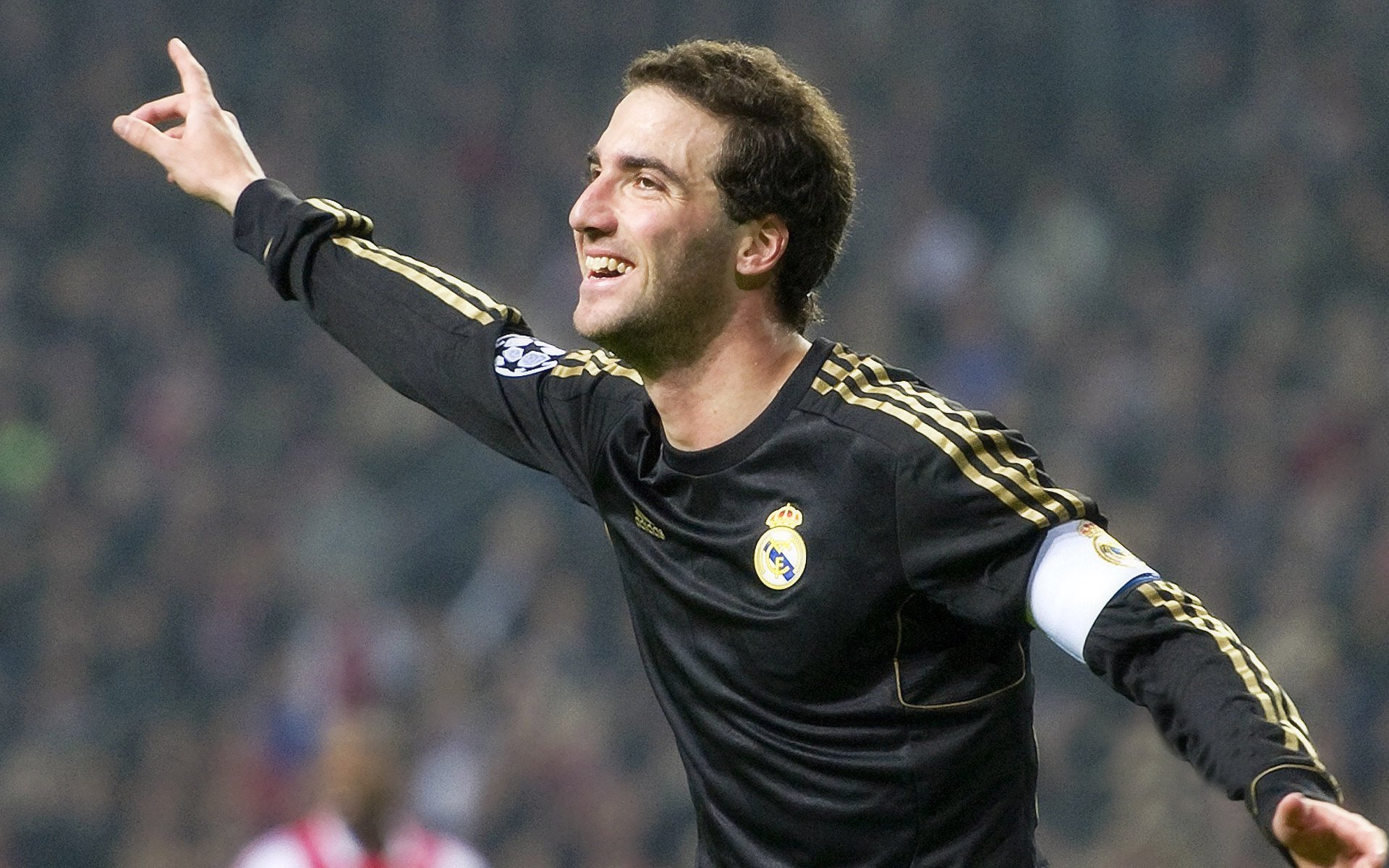 阿森纳稳拿冠军！AI模拟英超最终排名，利物浦第三，曼联遭轻视，他还是英超阿森纳的支持者