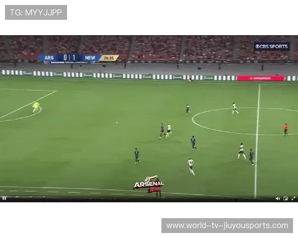 球员在国际赛中凭借传球视野被评为中场核心，传球队员一般应把球